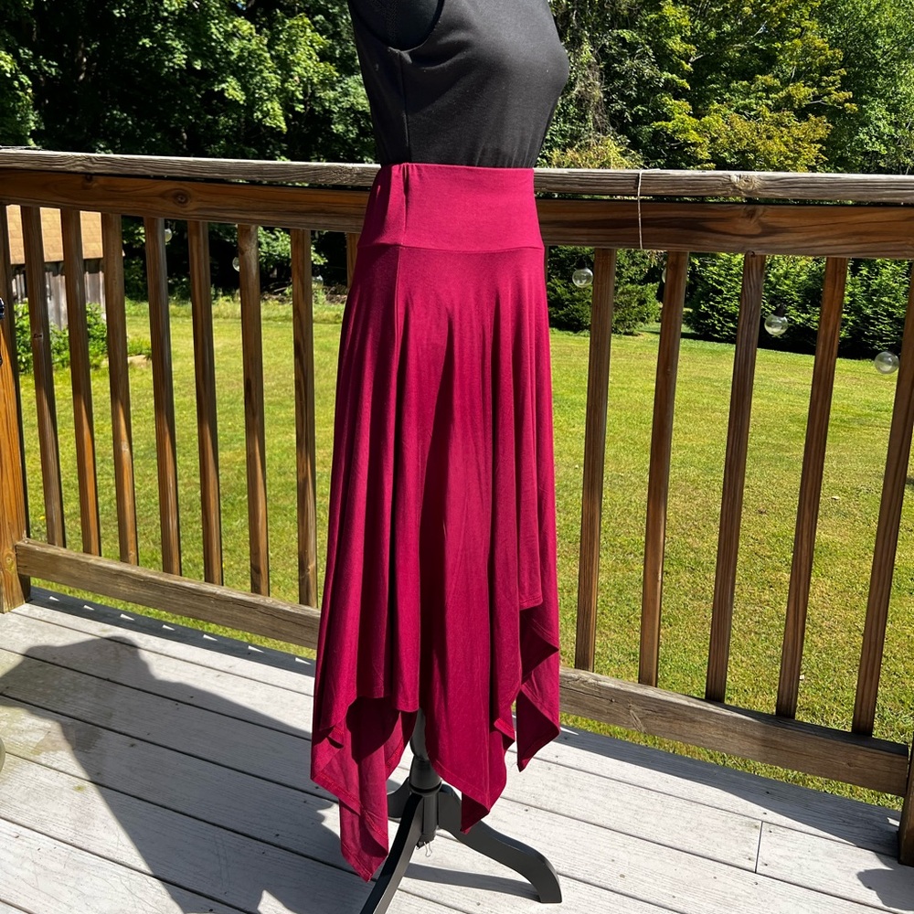 Isaac Liev Flowy Handkerchief Skirt - Large NWOT